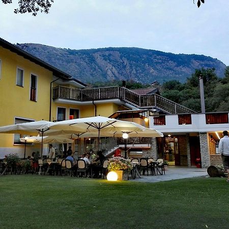 Hotel Castello Монжове Екстер'єр фото
