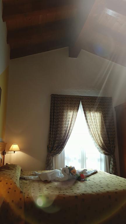 Hotel Castello Монжове Екстер'єр фото